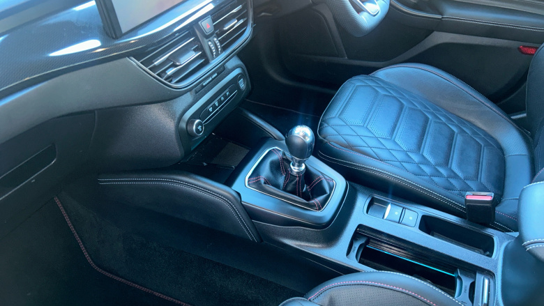 Ford Focus 1.0 EcoBoost Hybrid mHEV 155 ST-Line Vignale 5dr Petrol Hatchback